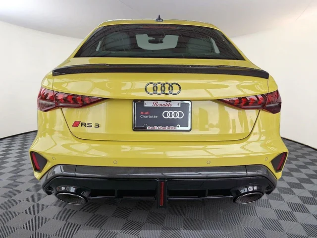 Nuevos AUDI RS 3 à Estados chez autogozo
