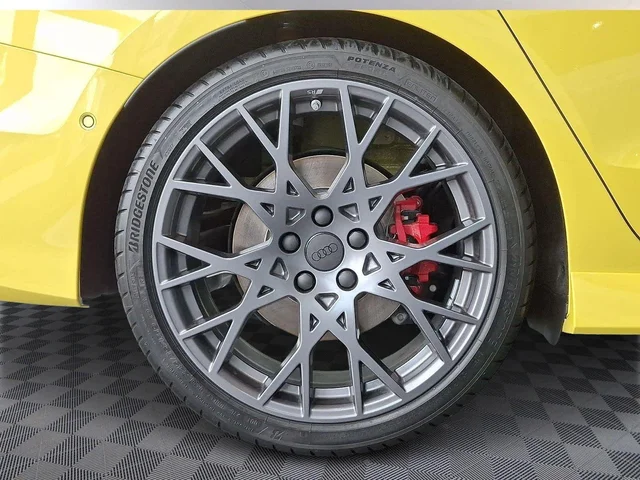Nuevos AUDI RS 3 à Estados chez autogozo