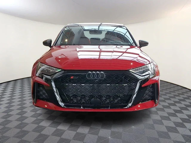 Nuevos AUDI RS 3 à Estados chez autogozo