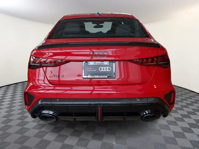 Nuevos AUDI RS 3 à Estados chez autogozo