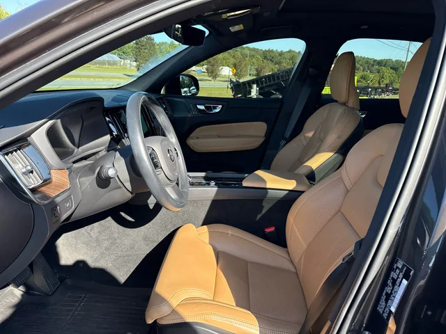 SEMINUEVOS VOLVO XC60 at Matthews in Liberty Buick GMC