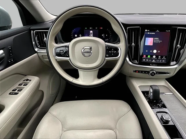 SEMINUEVOS VOLVO V60 Cross Country a Estados en autogozo