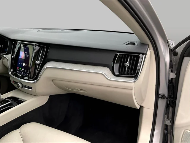 SEMINUEVOS VOLVO V60 Cross Country a Estados en autogozo