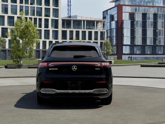 Nuevos MERCEDES-BENZ EQE à Estados chez autogozo