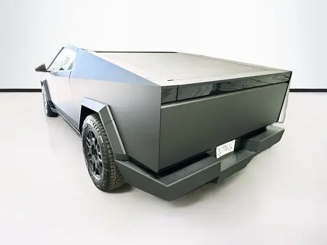 SEMINUEVOS TESLA Cybertruck a Estados en autogozo