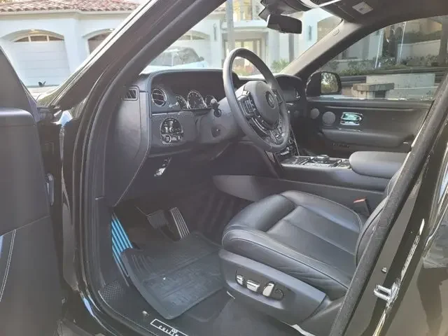 SEMINUEVOS ROLLS-ROYCE Cullinan a Estados en autogozo