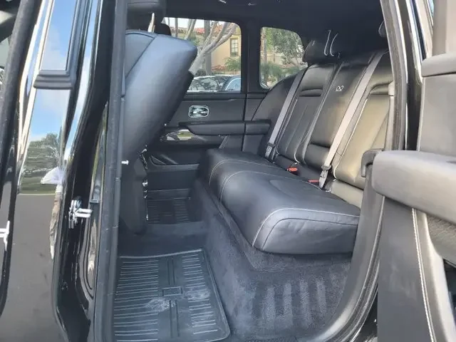 SEMINUEVOS ROLLS-ROYCE Cullinan a Estados en autogozo
