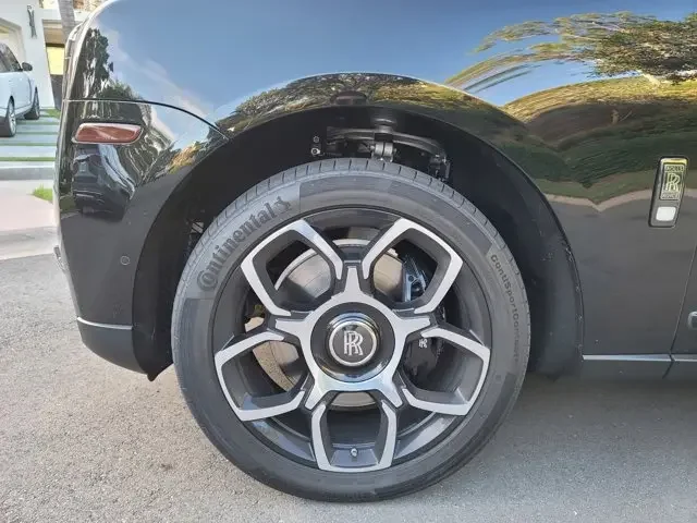 SEMINUEVOS ROLLS-ROYCE Cullinan a Estados en autogozo
