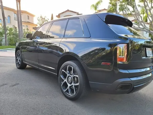 SEMINUEVOS ROLLS-ROYCE Cullinan a Estados en autogozo