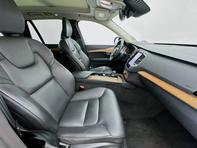 SEMINUEVOS VOLVO XC90 Recharge Plug-In Hybrid a Estados en autogozo