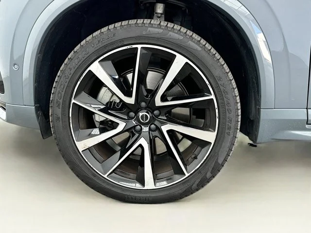 SEMINUEVOS VOLVO XC90 Recharge Plug-In Hybrid a Estados en autogozo