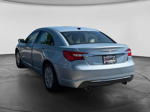 SEMINUEVOS CHRYSLER 200 a Estados en autogozo