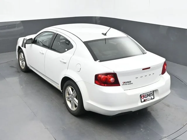 SEMINUEVOS DODGE Avenger a Estados en autogozo
