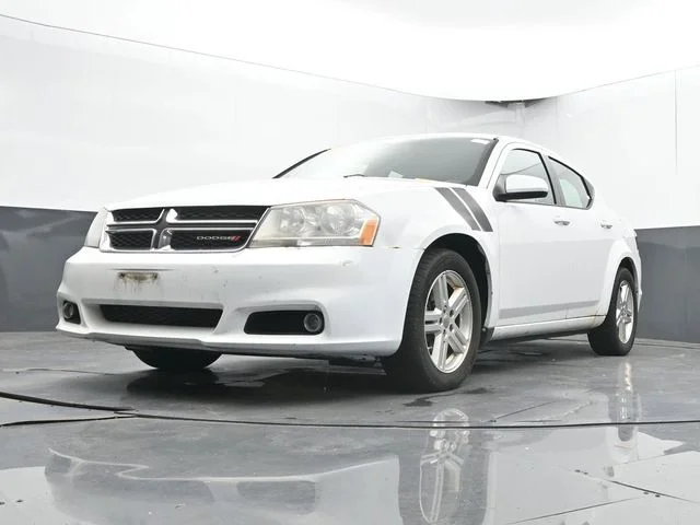 SEMINUEVOS DODGE Avenger a Estados en autogozo