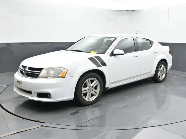 SEMINUEVOS DODGE Avenger a Estados en autogozo