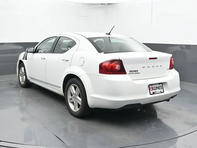 SEMINUEVOS DODGE Avenger a Estados en autogozo
