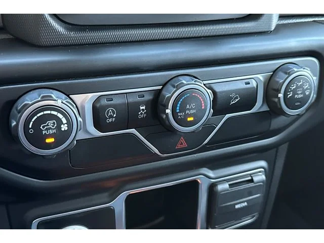 SEMINUEVOS JEEP Wrangler at ELK GROVE in Elk Grove Buick GMC