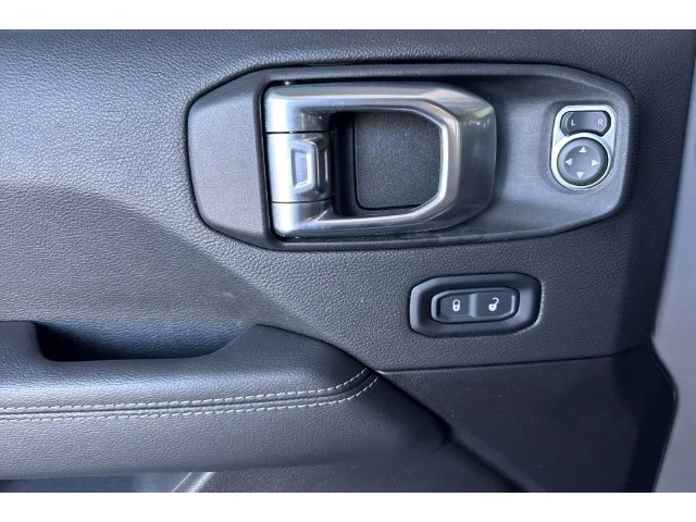 SEMINUEVOS JEEP Wrangler at ELK GROVE in Elk Grove Buick GMC