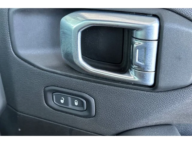 SEMINUEVOS JEEP Wrangler at ELK GROVE in Elk Grove Buick GMC