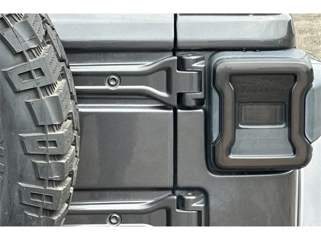 SEMINUEVOS JEEP Wrangler at ELK GROVE in Elk Grove Buick GMC