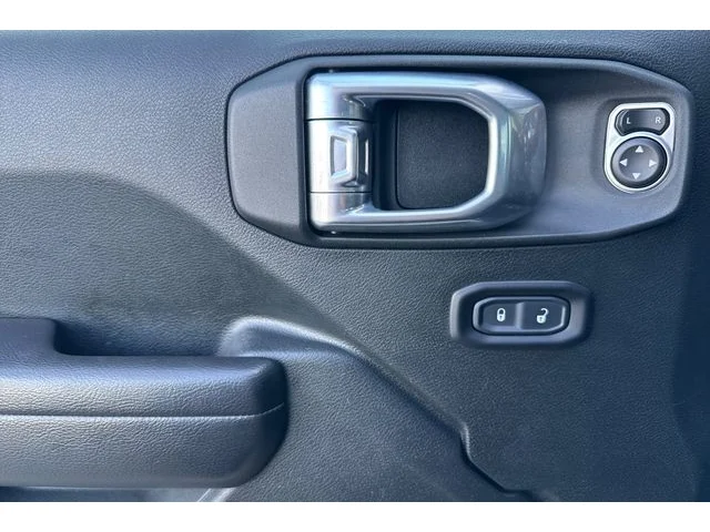 SEMINUEVOS JEEP Wrangler at ELK GROVE in Elk Grove Buick GMC