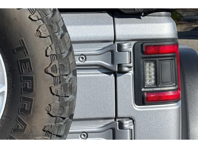 SEMINUEVOS JEEP Wrangler at ELK GROVE in Elk Grove Buick GMC