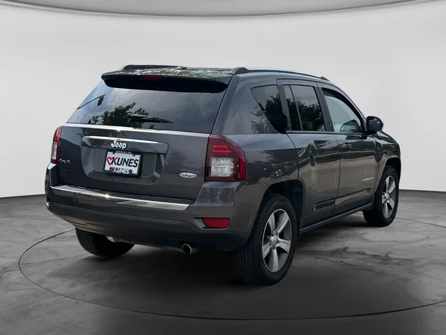 SEMINUEVOS JEEP Compass a Estados en autogozo