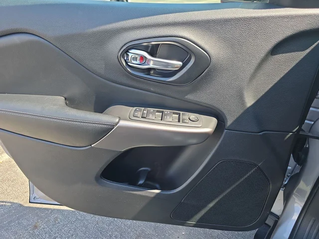 SEMINUEVOS JEEP Cherokee a Estados en autogozo