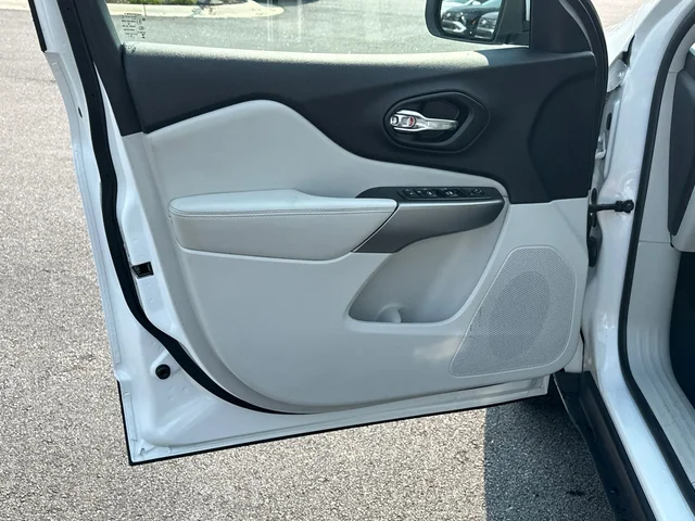 SEMINUEVOS JEEP Cherokee a Estados en autogozo