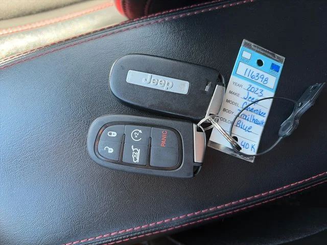 SEMINUEVOS JEEP Cherokee a Estados en autogozo