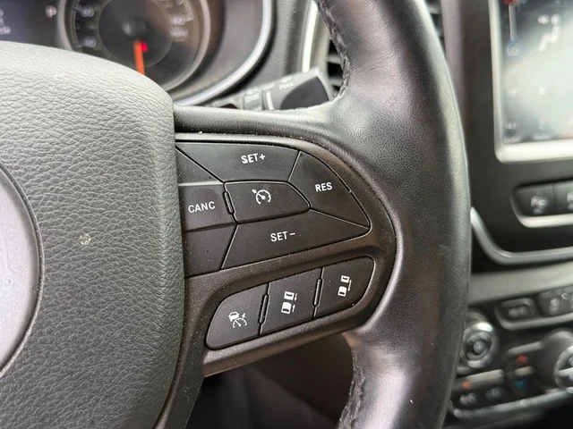 SEMINUEVOS JEEP Cherokee a Estados en autogozo