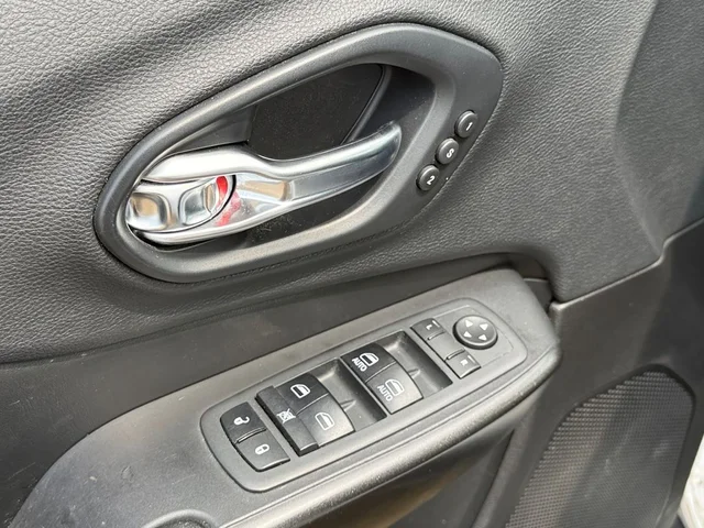 SEMINUEVOS JEEP Cherokee a Estados en autogozo