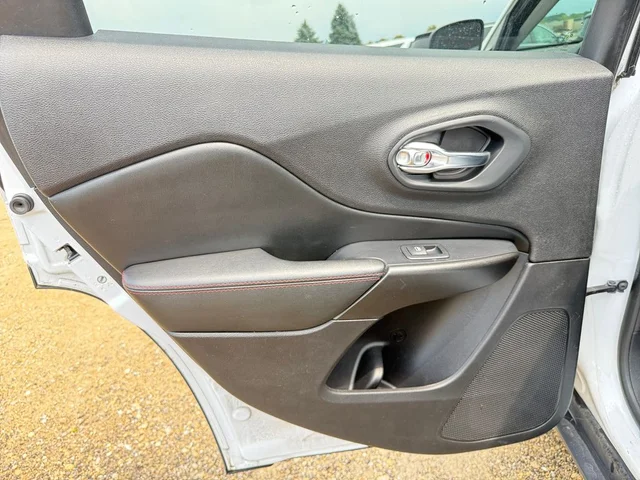SEMINUEVOS JEEP Cherokee a Estados en autogozo