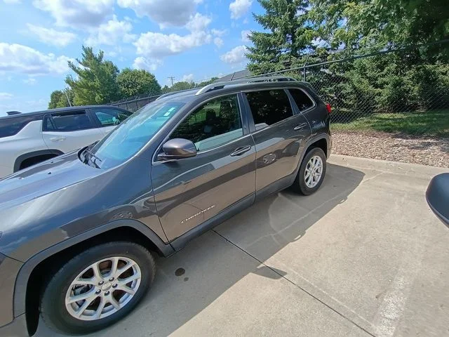 SEMINUEVOS JEEP Cherokee a Estados en autogozo
