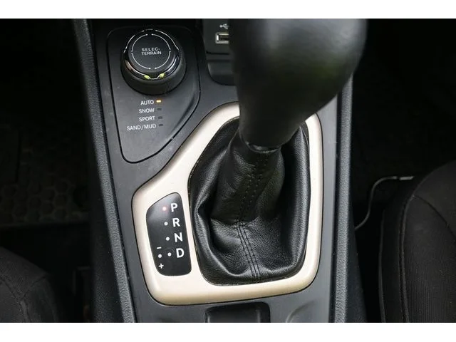 SEMINUEVOS JEEP Cherokee a Estados en autogozo