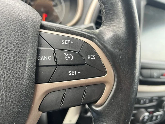 SEMINUEVOS JEEP Cherokee a Estados en autogozo