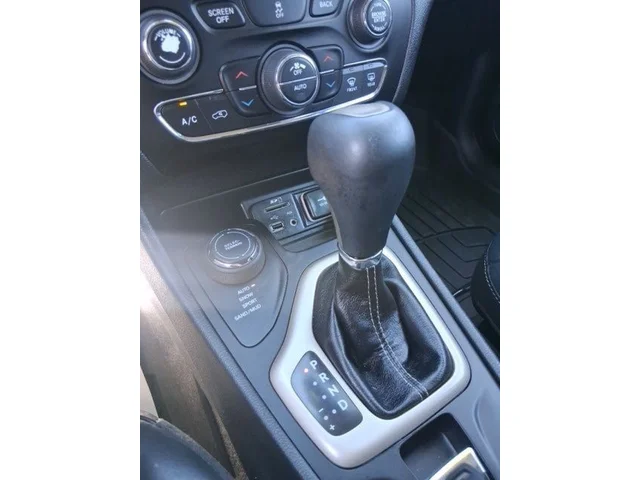 SEMINUEVOS JEEP Cherokee a Estados en autogozo