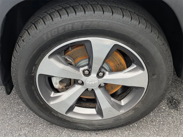 SEMINUEVOS JEEP Cherokee at Kennesaw, in Town Center Nissan
