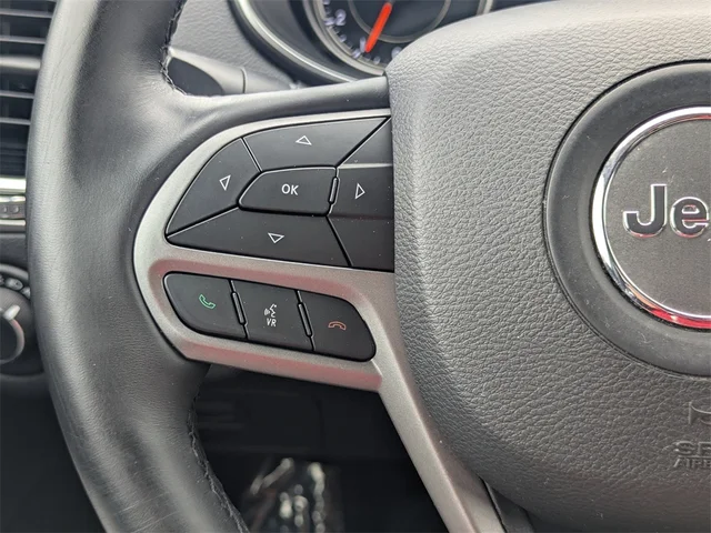 SEMINUEVOS JEEP Cherokee at Kennesaw, in Town Center Nissan