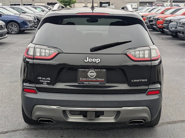 SEMINUEVOS JEEP Cherokee at Kennesaw, in Town Center Nissan