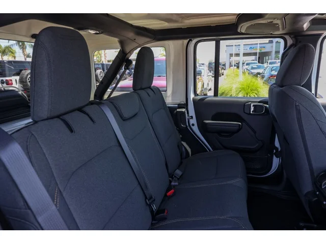 Nuevos JEEP WRANGLER à Estados chez autogozo