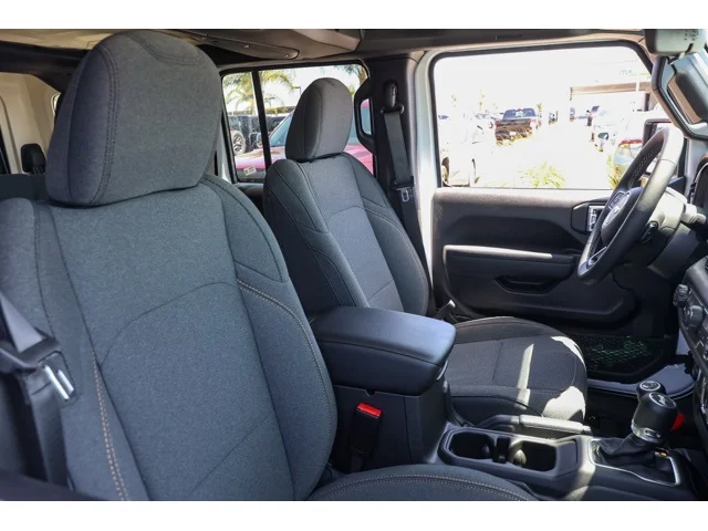 Nuevos JEEP WRANGLER à Estados chez autogozo