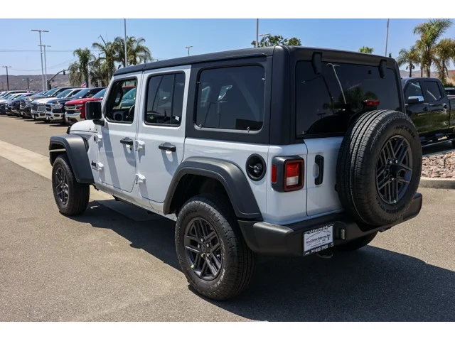 Nuevos JEEP WRANGLER à Estados chez autogozo