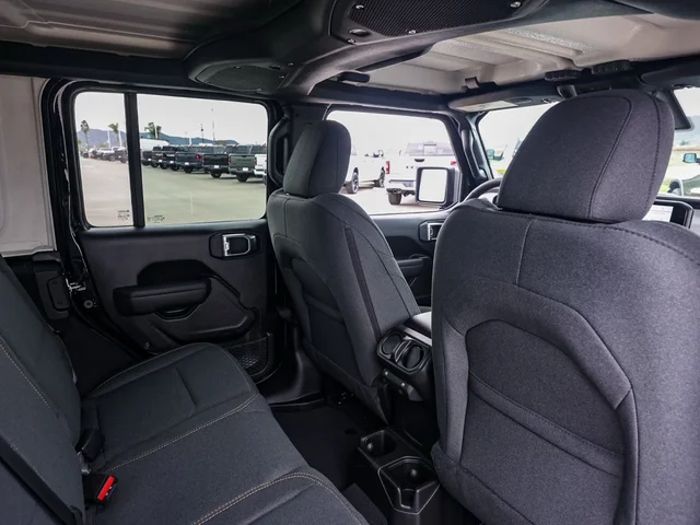 Nuevos JEEP WRANGLER à Estados chez autogozo