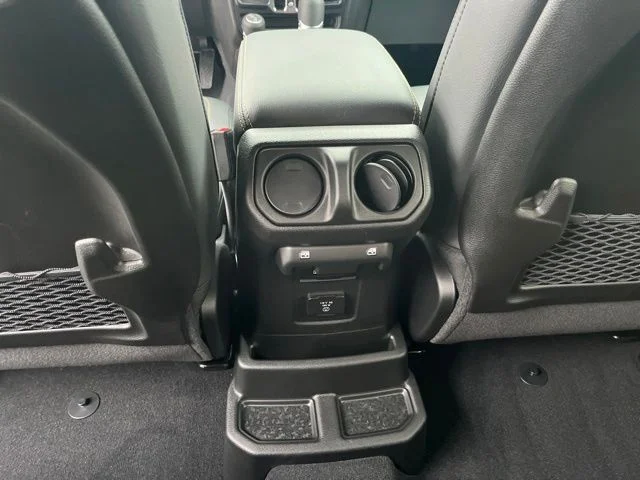 Nuevos JEEP WRANGLER à Estados chez autogozo