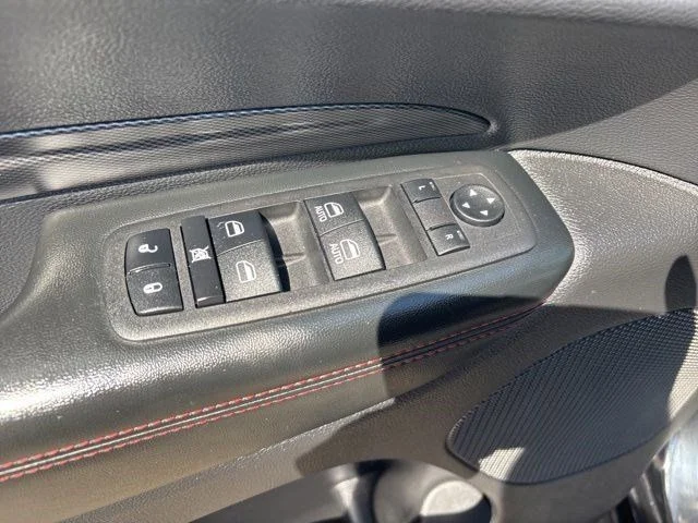 SEMINUEVOS DODGE Durango a Estados en autogozo