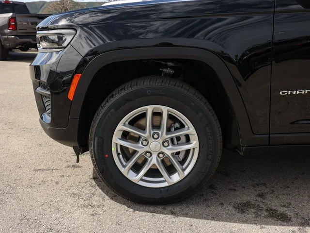 Nuevos JEEP GRAND CHEROKEE à Estados chez autogozo