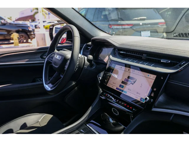 Nuevos JEEP GRAND CHEROKEE à Estados chez autogozo