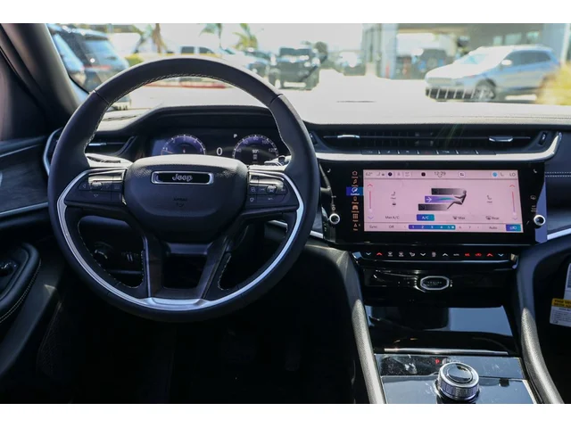 Nuevos JEEP GRAND CHEROKEE à Estados chez autogozo