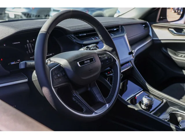 Nuevos JEEP GRAND CHEROKEE à Estados chez autogozo